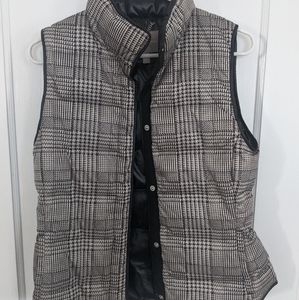 Banana Republic Puffer Vest